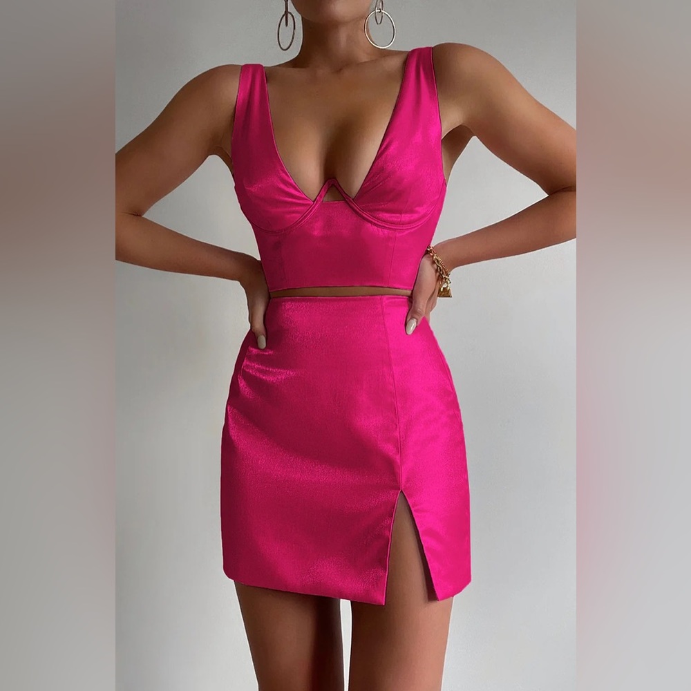 RUNAWAY THE LABEL ; Astrid Top and Mini Skirt Set in Fuchsia- size Small